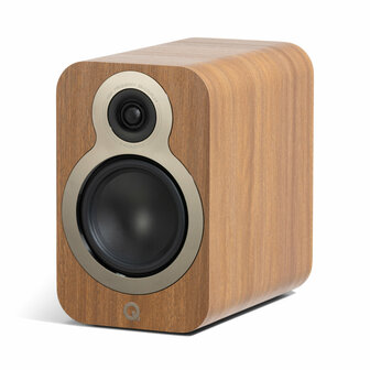 Q Acoustics 3030C oak